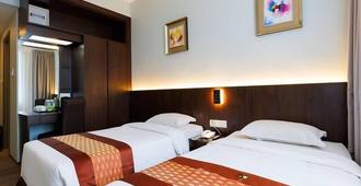 56 Hotel - Kuching - Yatak Odası