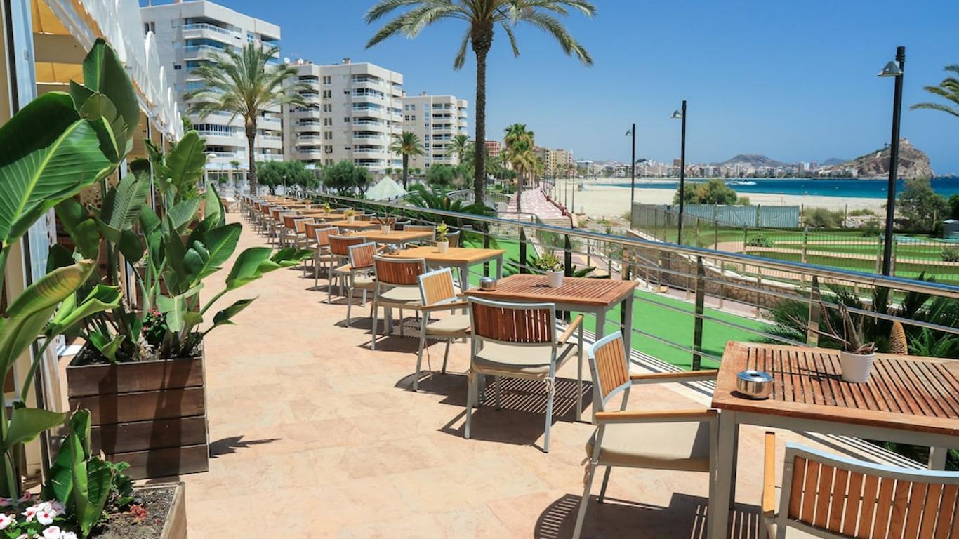 Senator Águilas Hotel