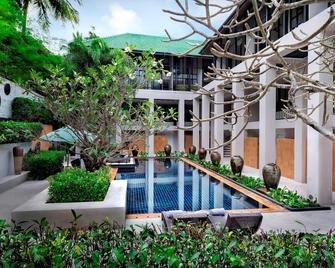 Manathai Surin Phuket - Choeng Thale - Pool