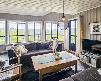 Stunning Home In Edland With Sauna - Edland - Sala de estar