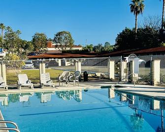 Franciscan Inn Motel - Vista - Pool