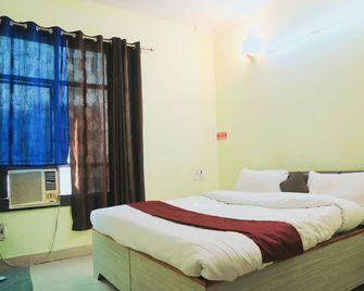 OYO Flagship Hotel Shaurya - Haridwar - Habitación