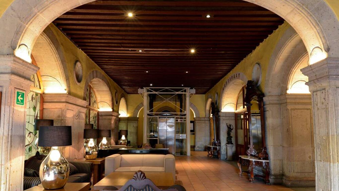 Hotel Los Juaninos