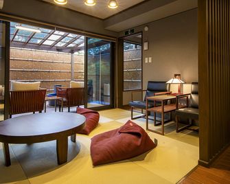 Hanare no yado Kamigakure - Takachiho - Sala de estar