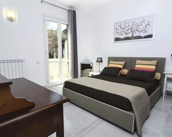 Villa Genny - San Cataldo - Bedroom