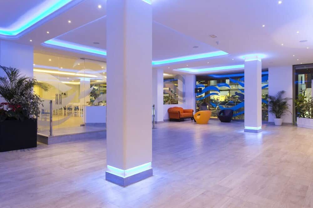 Guya Wave Hotel - Cala Ratjada - לובי