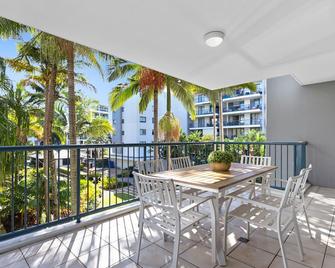 Seaforth Resort Holiday Apartments - Alexandra Headland - Balcony