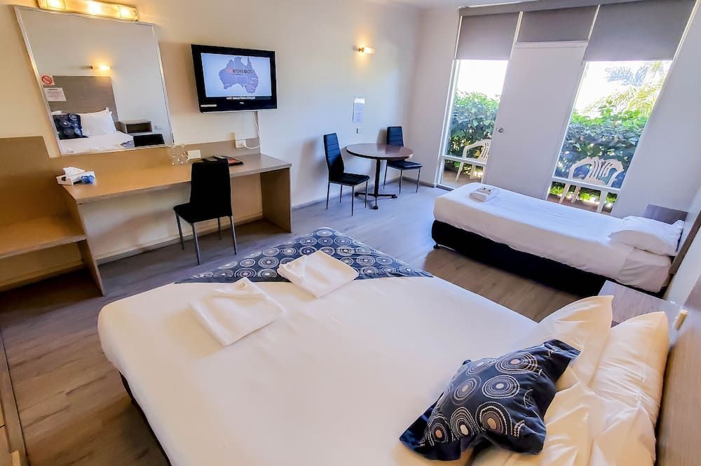 ساندورز موتور إن