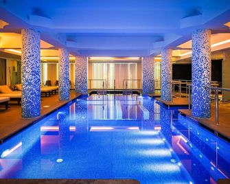 Jupiter Algarve Hotel - Beach & Spa - Portimão - Bể bơi