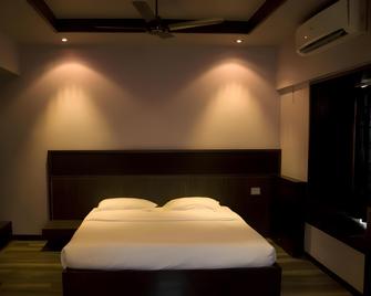 Hotel 16 Degrees North - Baga - Bedroom