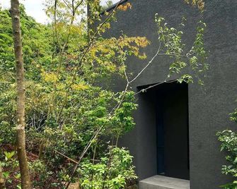 Seaside Villa Seen Deep Sea - Onomichi - Outdoors view