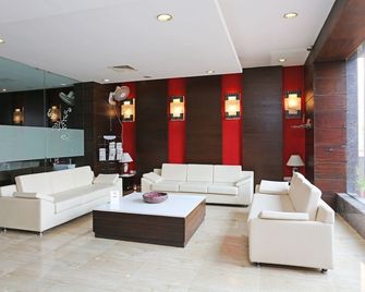 OYO 9580 Hotel Garnet Inn - Durg - Lobby