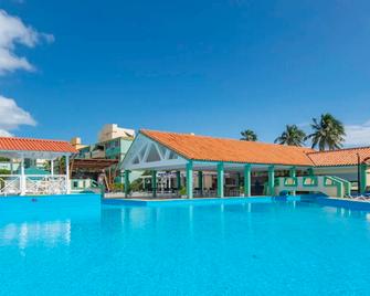 Turquino (Mar Del Sur) - Varadero - Piscina
