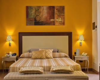Hotel For You - Olbia - Camera da letto