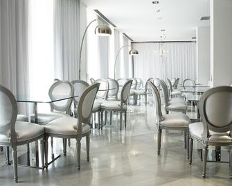 Dormirdcine - Madrid - Restaurante