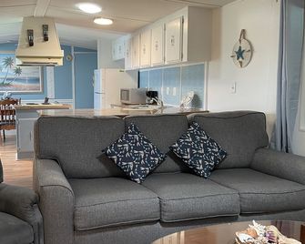 Beach House Decor, W/ Golf Cart The Villages Fl. - Wildwood - Soggiorno