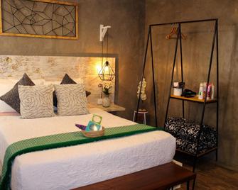 Casa Flora Handmade Hotel - Atlixco - Bedroom
