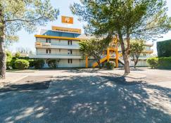 Premiere Classe Orange - Orange - Edifício