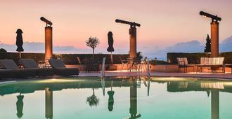 Royal Hotel - Thessaloniki - Pool
