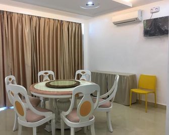 Hotel Primera - Zamboanga City - Comedor