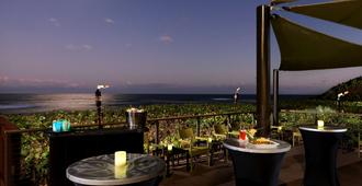 DoubleTree Suites by Hilton Melbourne Beach Oceanfront - Melbourne - Balcony