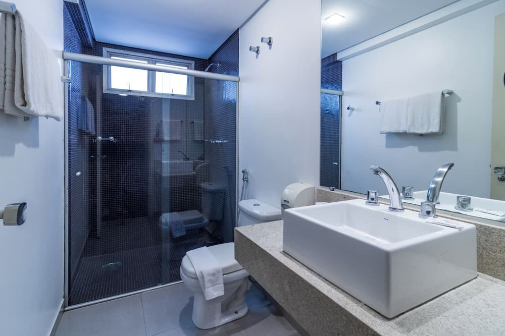 Braston Augusta Hotel by Castelo Itaipava - Sao Paulo - Bathroom