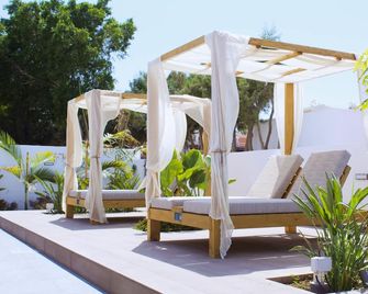 Kapetanios Bay Hotel Protaras - Protaras - Patio