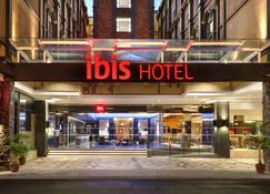 ibis Melaka - Malacca - Building