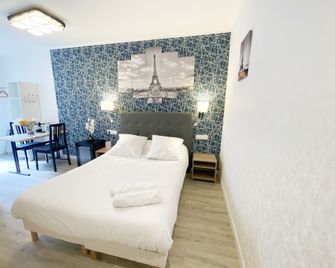 Hotel Aviatic - Paris - Schlafzimmer