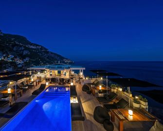 弗蘭卡別墅酒店 - 波西塔諾 - 波西塔諾 - 游泳池