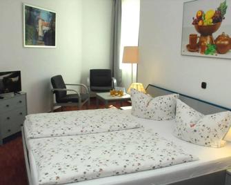 Keramik Hotel Rheinsberg - Kleinzerlang - Quarto