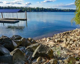 Stellamar: Prime Hayden Lake Waterfront & Hot tub - Hayden - Playa
