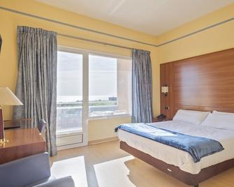 Hotel Sant Jordi - Tarragona - Schlafzimmer