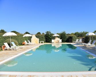 Masseria Peppeturro - Cisternino - Piscina