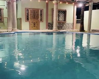 Beautiful house in Cieneguita Beach - Puerto Cortés - Piscina