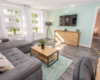 Luxury Vista Apartment I Küche I Wlan I Smart-Tv I Zentral - Magdeburg - Oturma odası