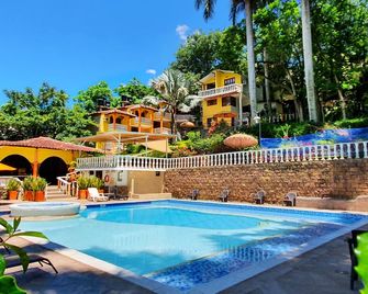Hotel Posada Campestre San Gil - San Gil - Pool