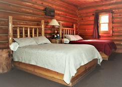 Gold Camp Cabins - קאסטר - חדר שינה