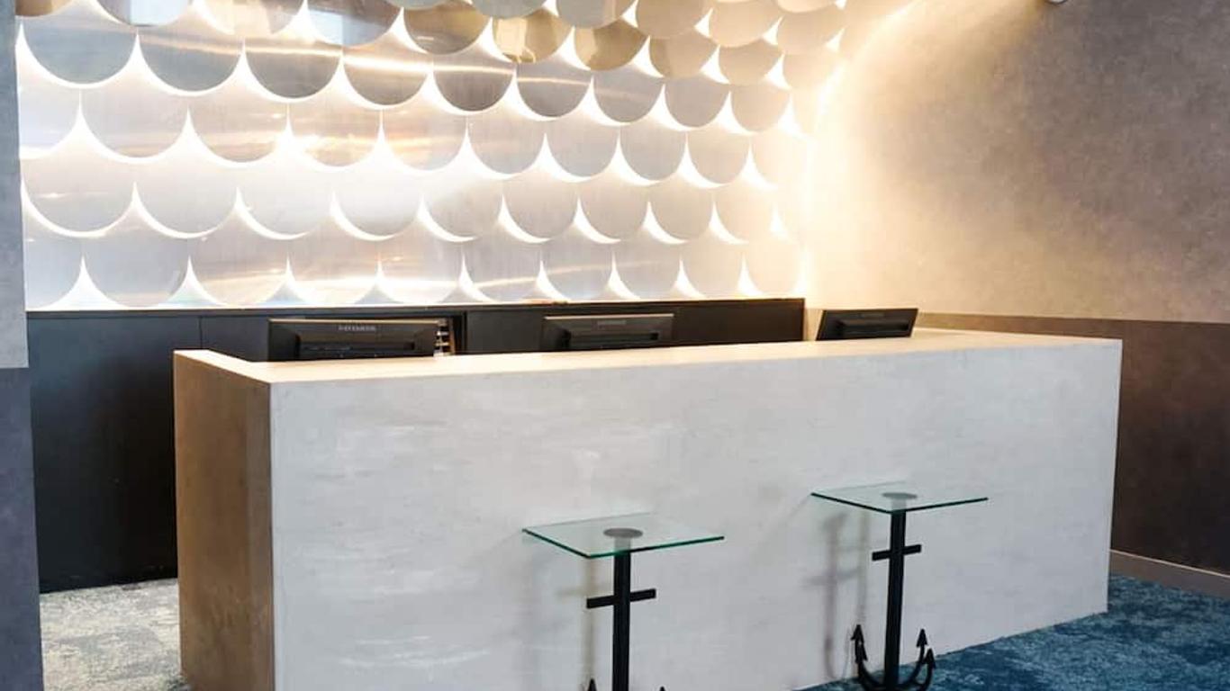 Kobe Porttower Hotel