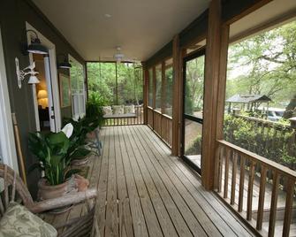 Unique, beautiful River Front Property w/canoeing, kayaking and wildlife viewing - Ponce de Leon - Balcón