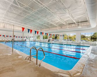 Sea Colony condo with pools, hot tub, tennis, gym, & private deck - Bethany Beach - Piscine