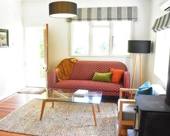 Shy Cottage - Boutique accommodation in Greytown - Greytown - Sala de estar