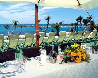 Palm Beach Hotel - Cinisi - Restaurante
