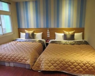 Yung Feng Hotel - Keelung - Camera da letto