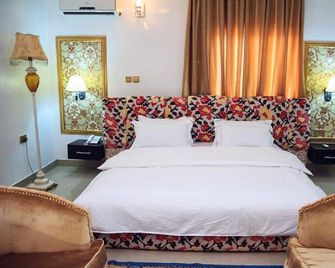 Lukeville Suites - Abuja - Bedroom