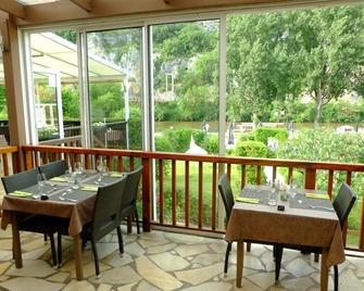 Hôtel Restaurant Les Falaises - Bouzies - Εστιατόριο