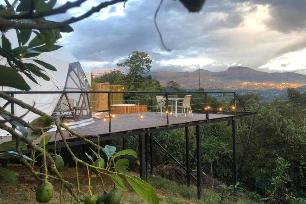 Urqu Glamping - Silvania - Balcón