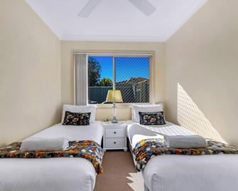 Park Beach Retreat - Coffs Harbour - Bedroom