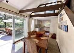 Martha's Vineyard Vacation Home - Edgartown - Dining room