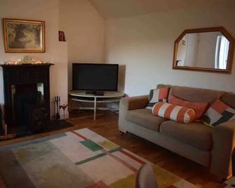 Upper Imeraval Cottage Sleeps 6 Pet-Frie - Isle of Islay - Sala de estar